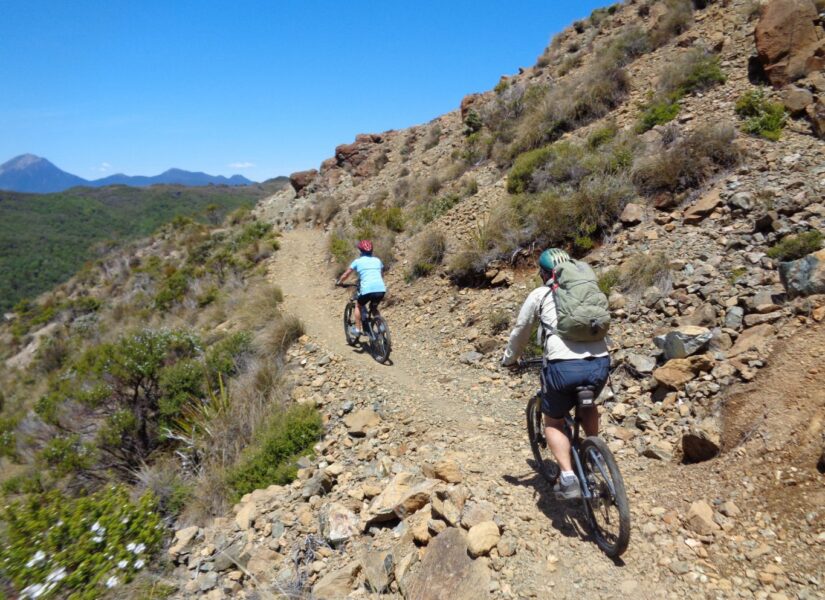 The Coppermine Saddle Helibike mountain biking tour
